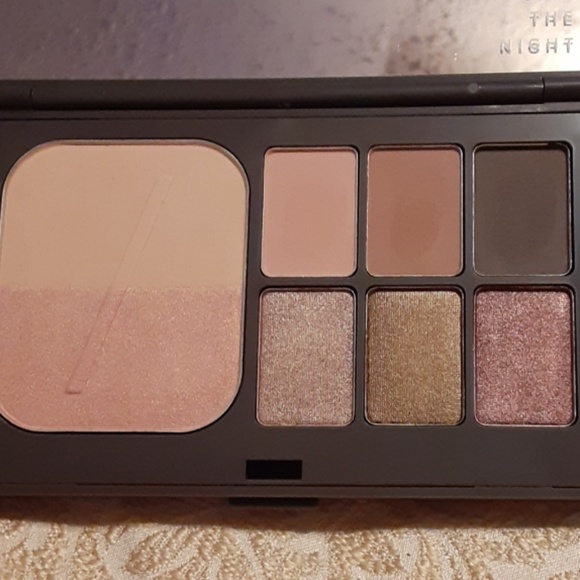 No BS / Eyeshadow pallet - Picture 2 of 2